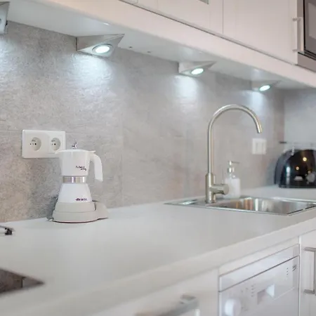 Tyzenhauz Piwna Street